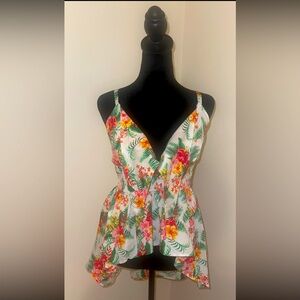 Take Me To the Tropics 🏝️🌺  Top